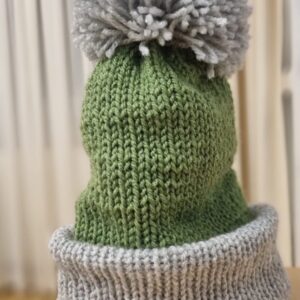 Caciula verde cu gri